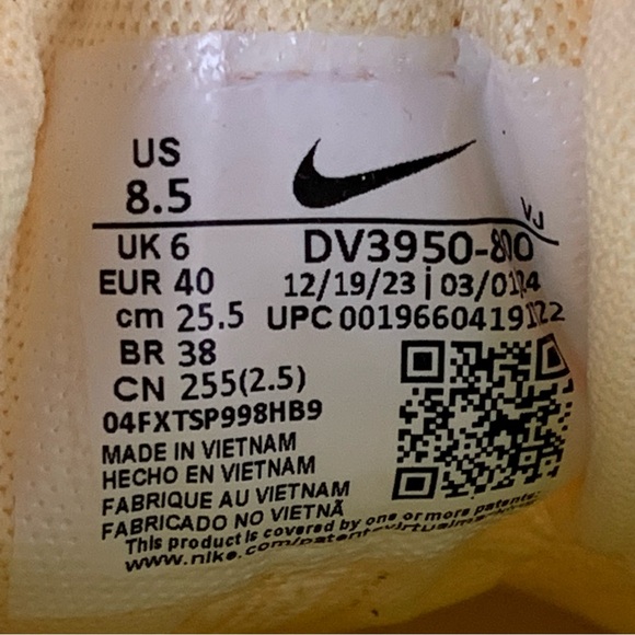 Nike Free Metcon 5 Training Shoes - Picture 14 of 16